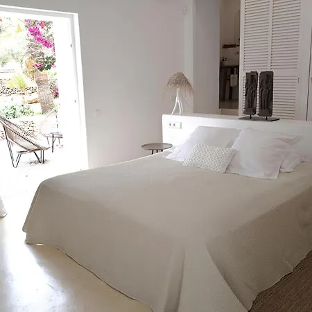 Pure House Ibiza Hotel *